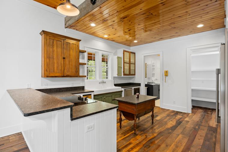 Interiors photographed by EMB Solutions in Northwest Georgia