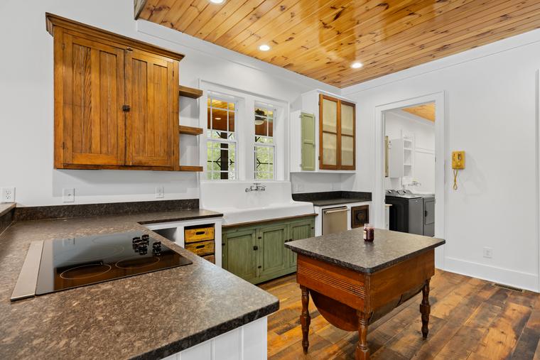 Interiors photographed by EMB Solutions in Northwest Georgia